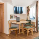 Bergrast - Charming & Summercard Aparthotel Ramsau am Dachstein