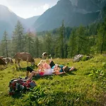 Bergrast - Charming & Summercard Aparthotel Ramsau am Dachstein
