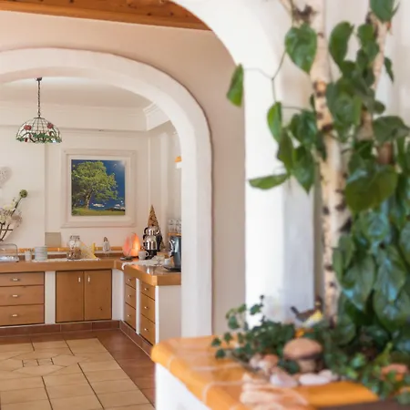 Landhaus & Ferienwohnungen Bergrast Ξενοδοχείο με διαμερίσματα