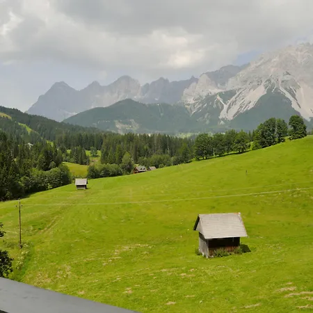 Landhaus & Ferienwohnungen Bergrast Ξενοδοχείο με διαμερίσματα Ramsau am Dachstein