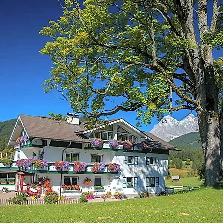Bergrast - Charming Countryhouse&summercard Aparthotel Ramsau am Dachstein