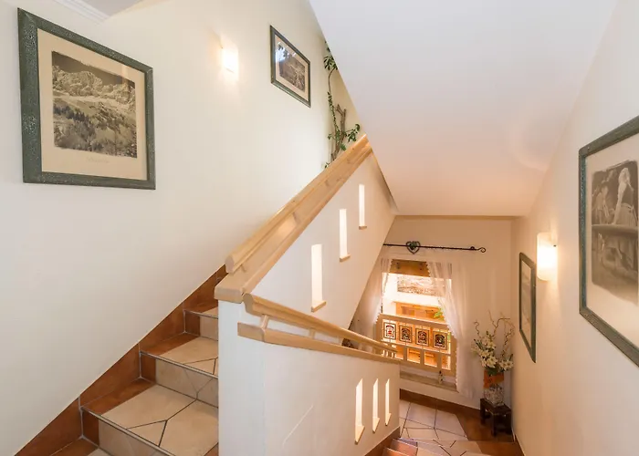 Landhaus & Ferienwohnungen Bergrast Aparthotel