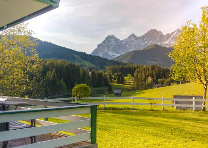 Landhaus & Ferienwohnungen Bergrast Aparthotel