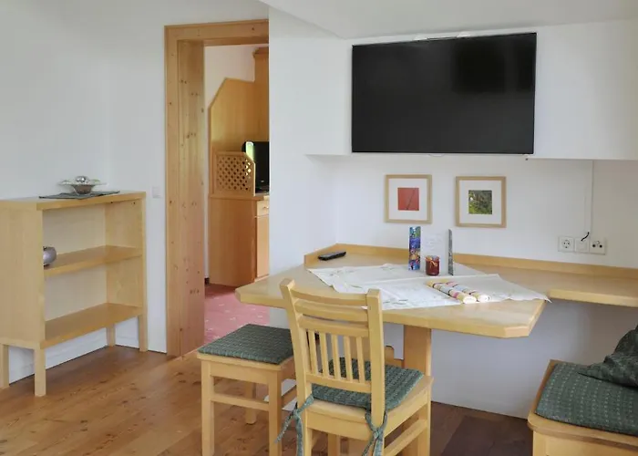 Landhaus & Ferienwohnungen Bergrast Aparthotel